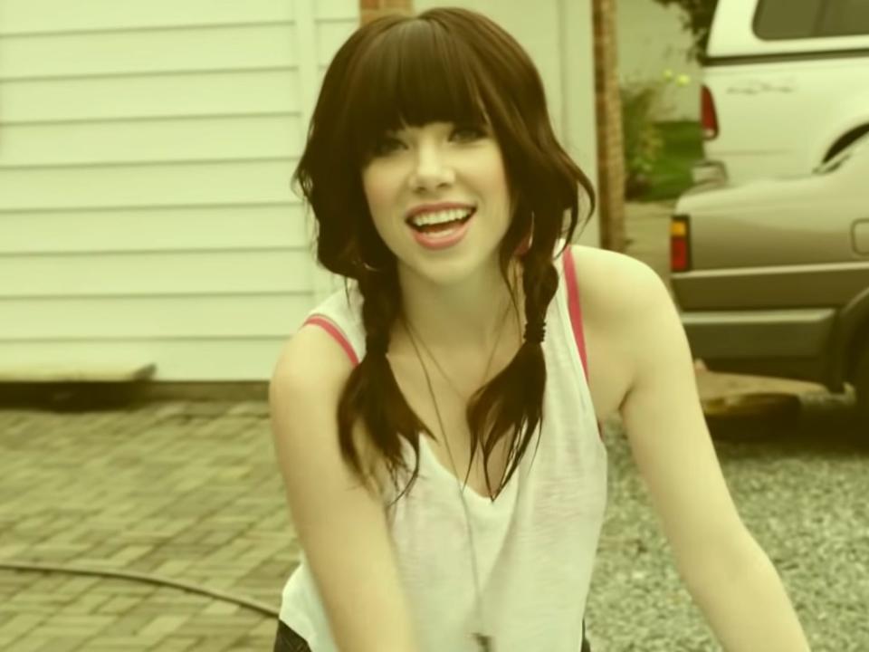 carly rae jepsen call me maybe