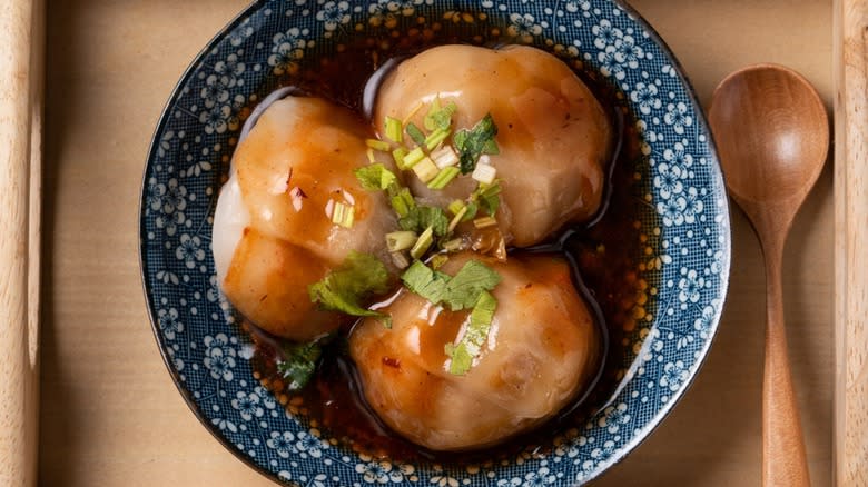 blue bowl of Taiwanese bawan