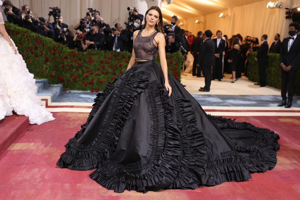 Met Gala 2022: Camila Cabello, Shawn Mendes to pregnant Sophie Turner with Joe  Jonas, celebs turn heads