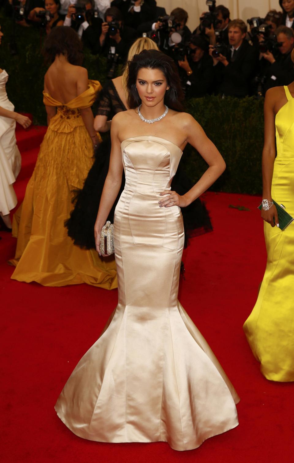 Hace cinco años debutó en la alfombra roja de la MET Gala con un vestido<em> low cost </em>de Topshop que no le quedaba demasiado bien. (Foto: Lucas Jackson / Reuters).