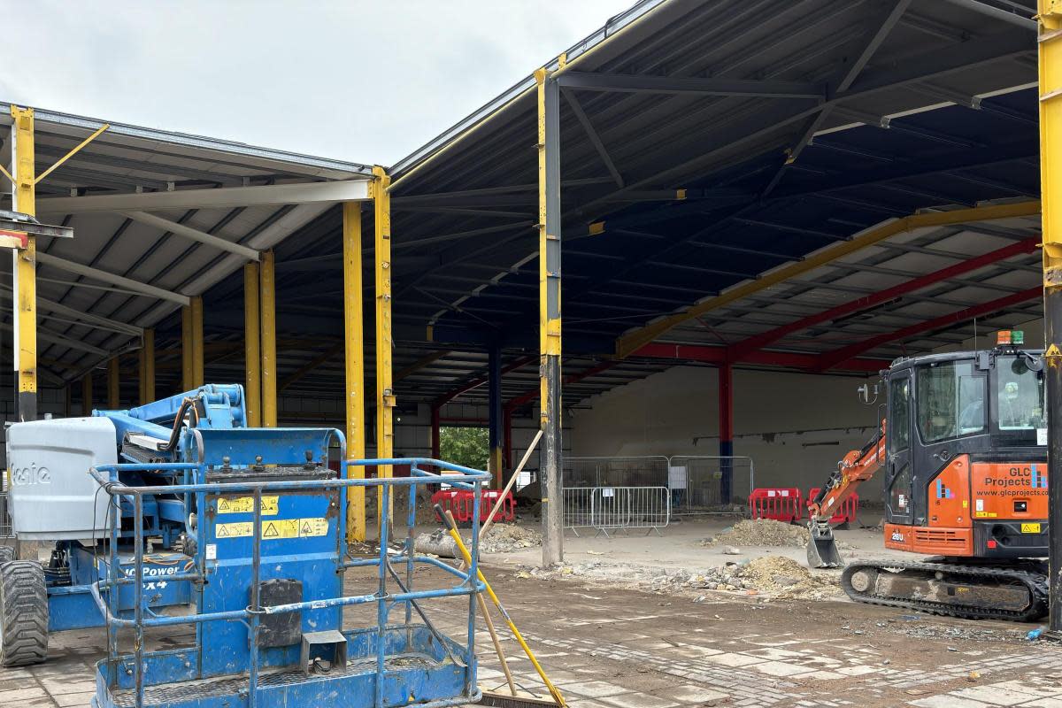 Works are continuing at Teesside Park on a new unit poised for Sports Direct <i>(Image: CONTRIBUTOR)</i>