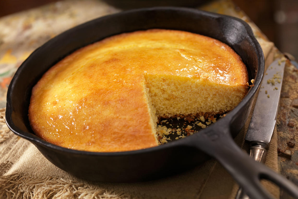 Corn Bread in a Cast Iron Skillet Getty Images/LauriPatterson