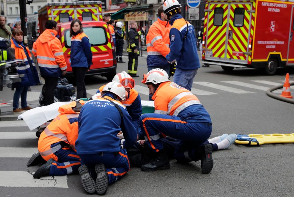 Une explosion ravage une boulangerie parisienne