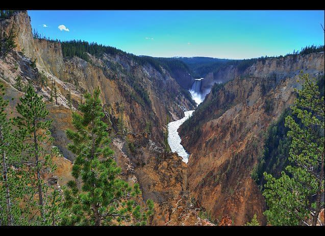 Grand Canyon of the Yellowstone River. (victorfe, Flickr)