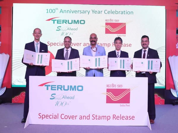 Kenji Sugino - JCCII, Mr Shishir Agarwal - MD, Terumo India, Shri Ashok Kumar - Postmaster General, Delhi Circle, Mr Yasuyuki Murahasi - JETRO India, Dr Amit Garg - Director, Medical Affairs, Terumo