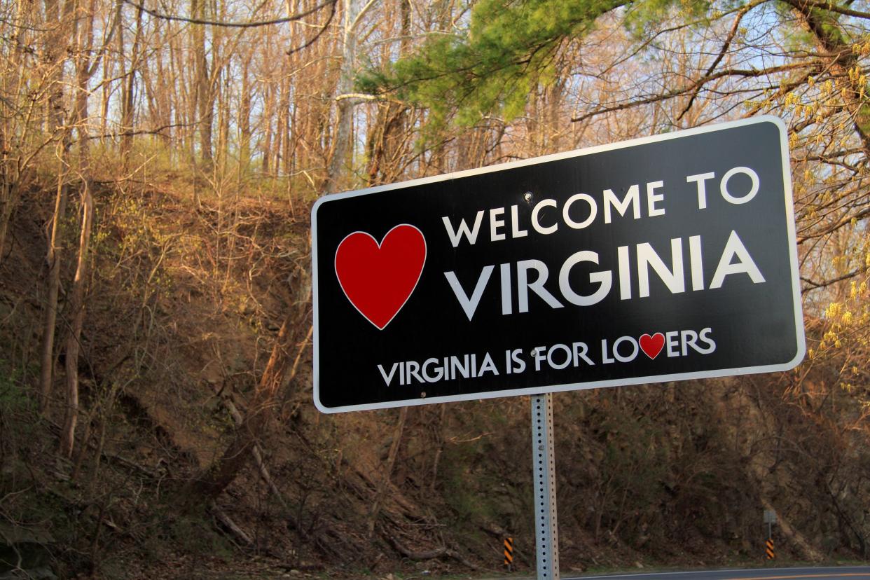 'Virginia is for Lovers' welcome roadside sign