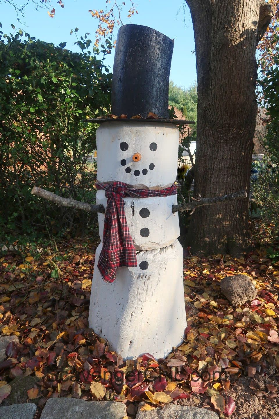 DIY Log Snowman