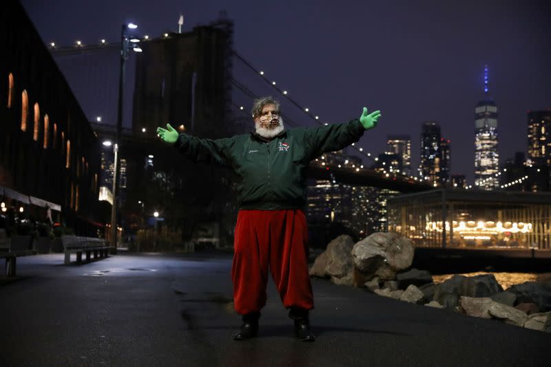 The Wider Image: Christmas wishes from Santas around the world