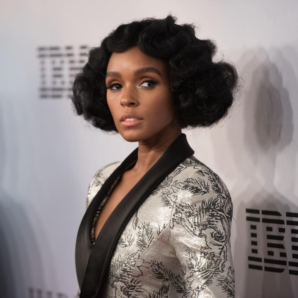 <p><strong>Janelle Monae</strong>'s curled bob is all about super soft texture. This classic look can be achieved by twisting your natural hair into bantu knots overnight and letting them loose in the morning. </p>