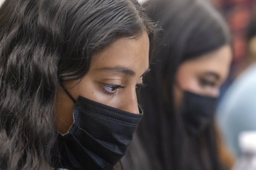 LOS ANGELES, CA - MARCH 02: Denyse Molina, 16, takes note during a history class at Sotomayor Arts and Sciences Magnet on Wednesday, March 2, 2022 in Los Angeles, CA. The class today is focused on Ukraine and Russia. (Francine Orr / Los Angeles Times)