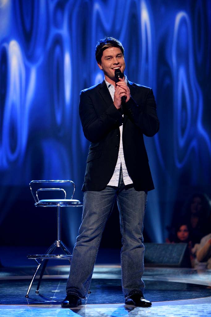 Jason Yeager performs as one of the top 24 contestants on the 7th season of American Idol.