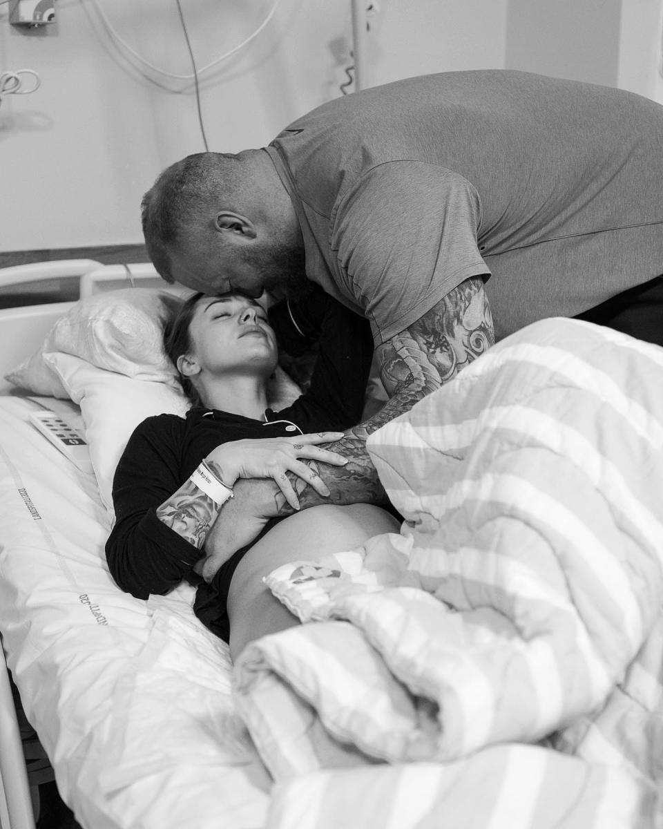 Game of Thrones Alum Thor Bjornsson and Wife Kelsey Henson Mourn the Death of Stillborn Daughter 529