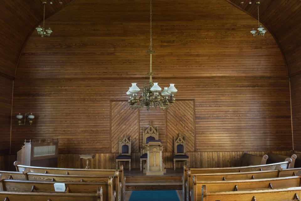 Union Christian Church (Plymouth, Vermont)
The craftsmanship inside Union Christian Church, which was built during the 1840s, truly shines, including the wooden walls and ceiling. Fun historical fact: President Calvin Coolidge used to be a member of this church and he lived across the street.