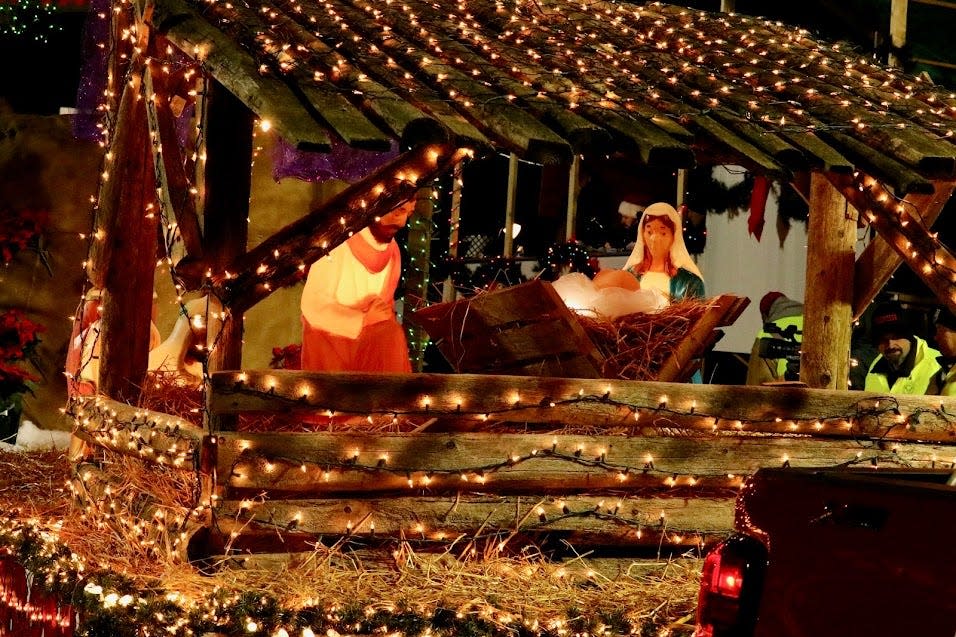 Many floats and displays are featured at the Christmas in Ida Festival’s Parade of Lights celebration. The parade has grown to feature over 135 parade units from around Monroe County and surrounding areas.