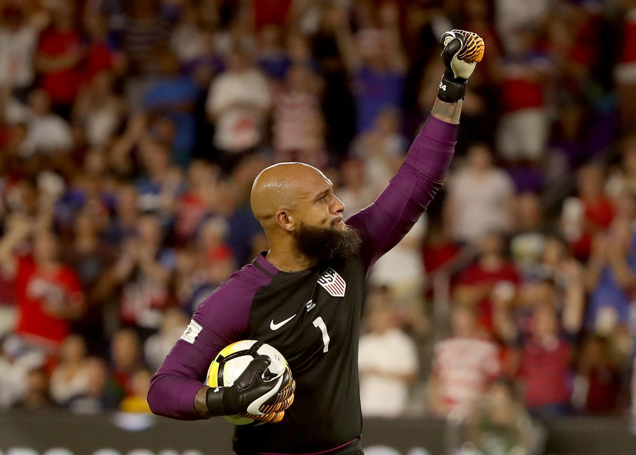 Tim Howard celebrates the U.S.’s 4-0 win over Panama. (Getty)