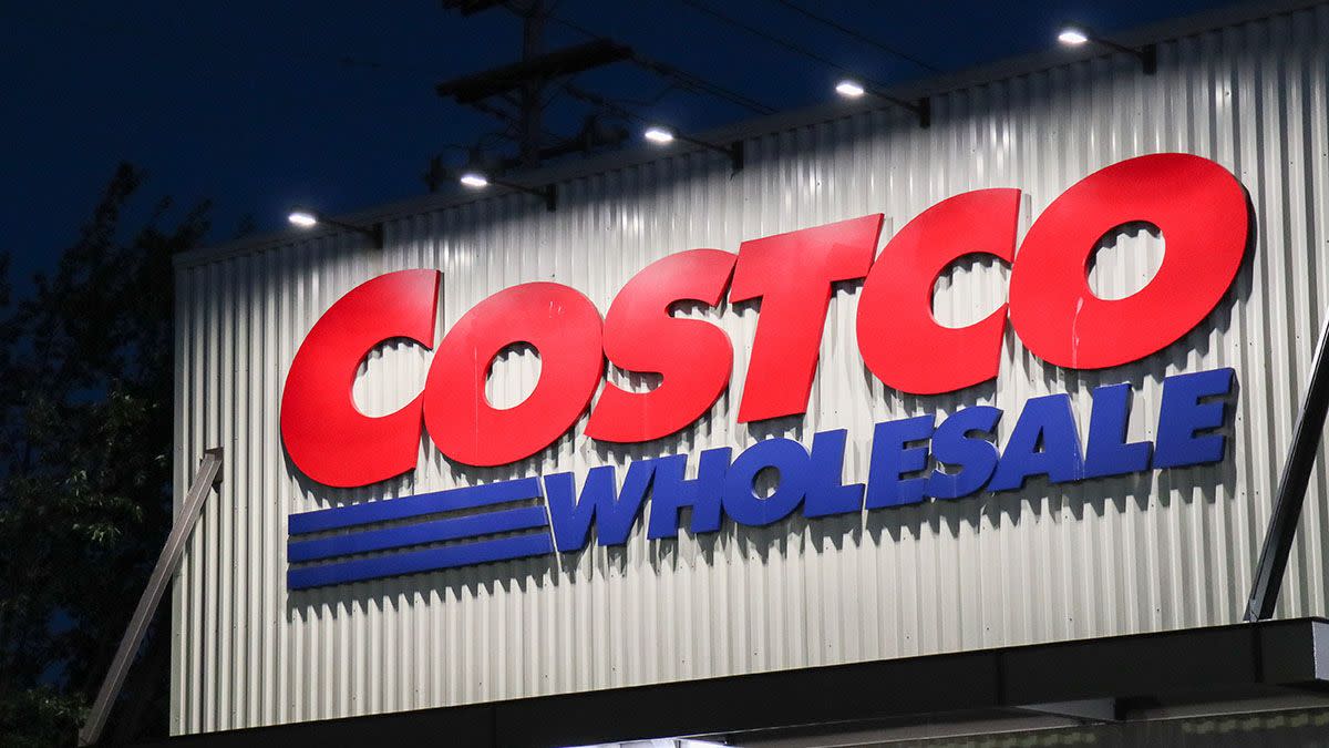 A false rumor said that Costco had just begun stocking emergency food kits, apparently for doomsday reasons or some other sort of apocalypse. 