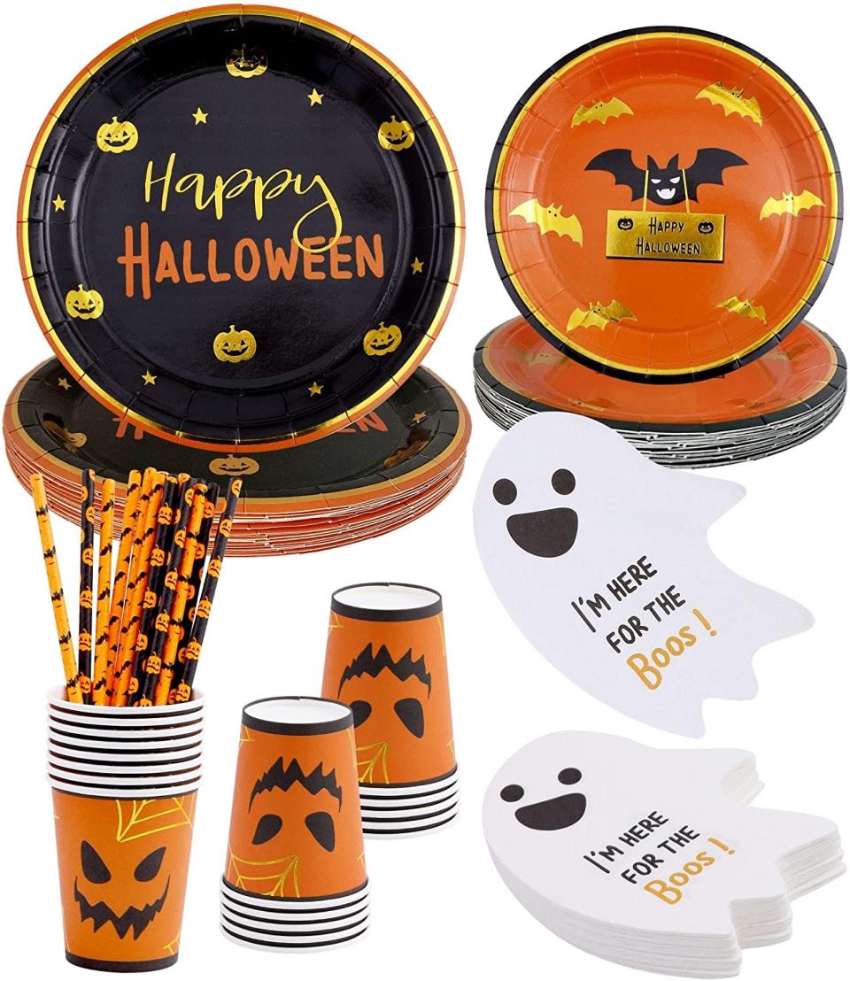 Halloween party supplies, how to host a Halloween movie night