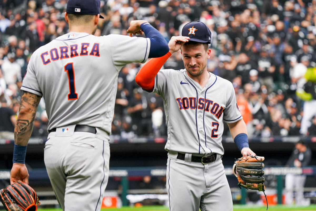 August 10, 2018: Houston Astros shortstop Carlos Correa (1) during