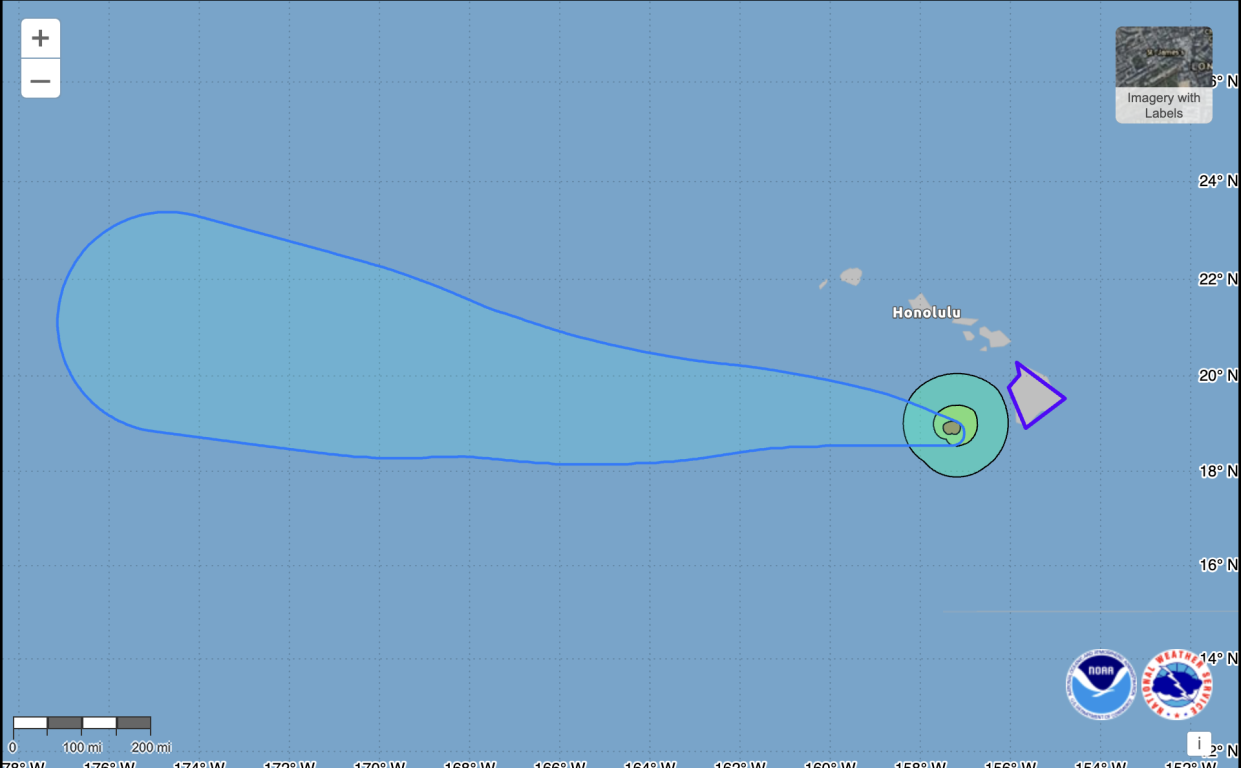 Hurricane Hone's location as of 5 p.m. ET, or 11 a.m. HST on Sunday. (NHC)