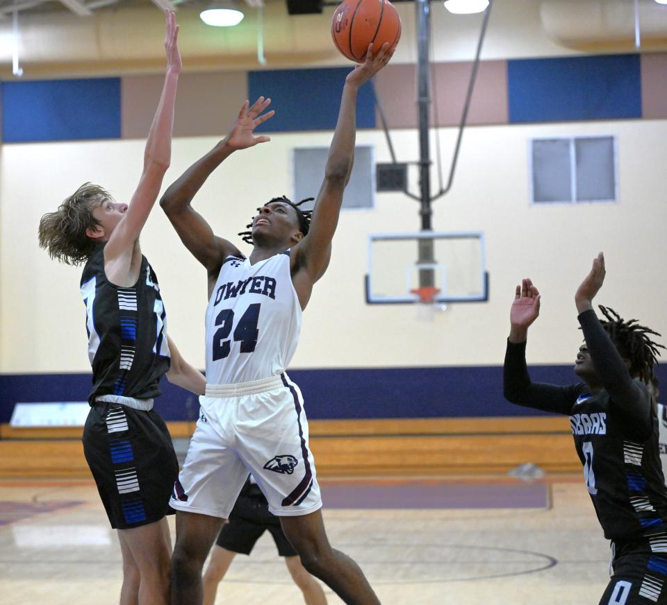 Dwyer shooting guard Jaelen Nelson (24) takes the shot against Park Vista in an HBC Showcase game on Dec. 28, 2023.