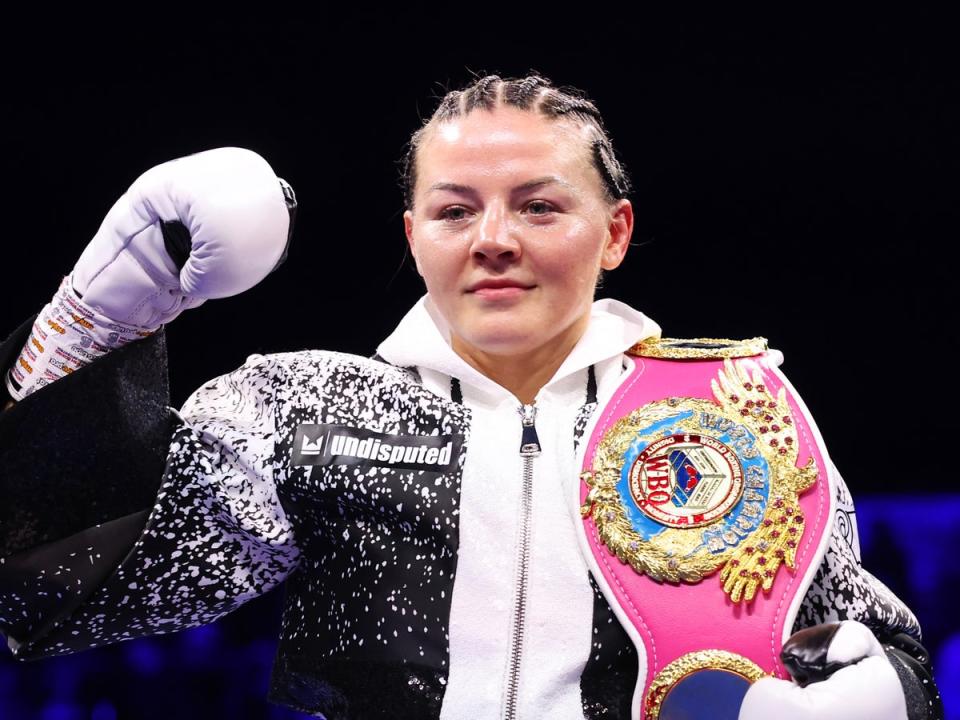 Sandy Ryan celebrates victory after defeating Terri Harper (Getty Images)