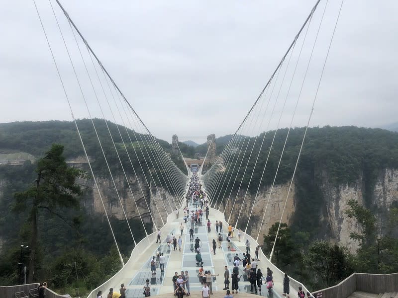 張家界大峽谷玻璃橋「雲天渡」