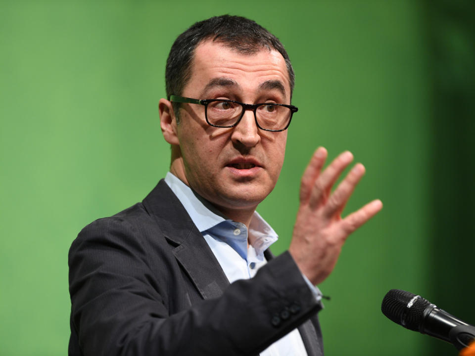 Cem Özdemir hat eine emotionale Rede gehalten. (Bild-Copyright: Felix Kästle/dpa)