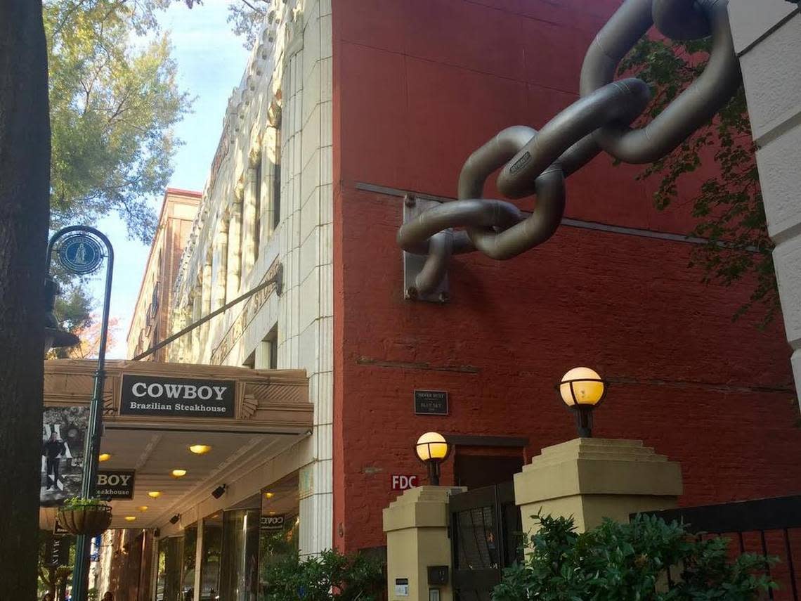 The Kress Building on Main Street is home to Cowboy Brazilian Steakhouse, Capitol Places apartments and Columbia artist Blue Sky’s “Neverbust” chain sculpture. It’s set for renovations if the city’s design panel gives approval.