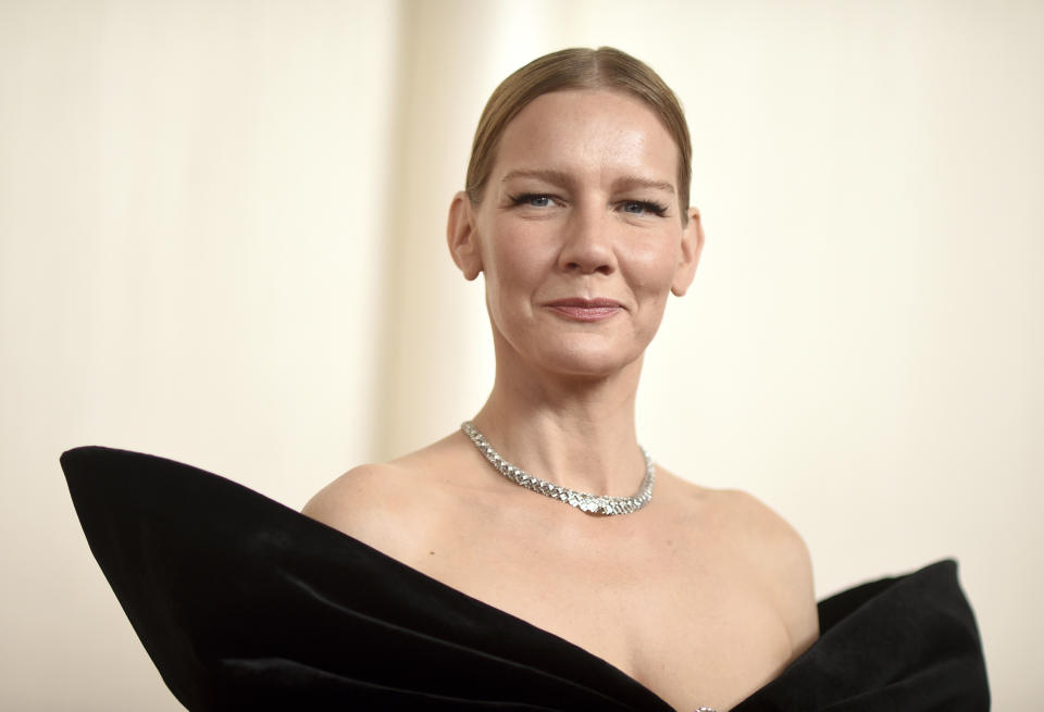 Sandra Huller llega a los Oscar el domingo 10 de marzo de 2024, en el Teatro Dolby en Los Ángeles. (Foto Richard Shotwell/Invision/AP)