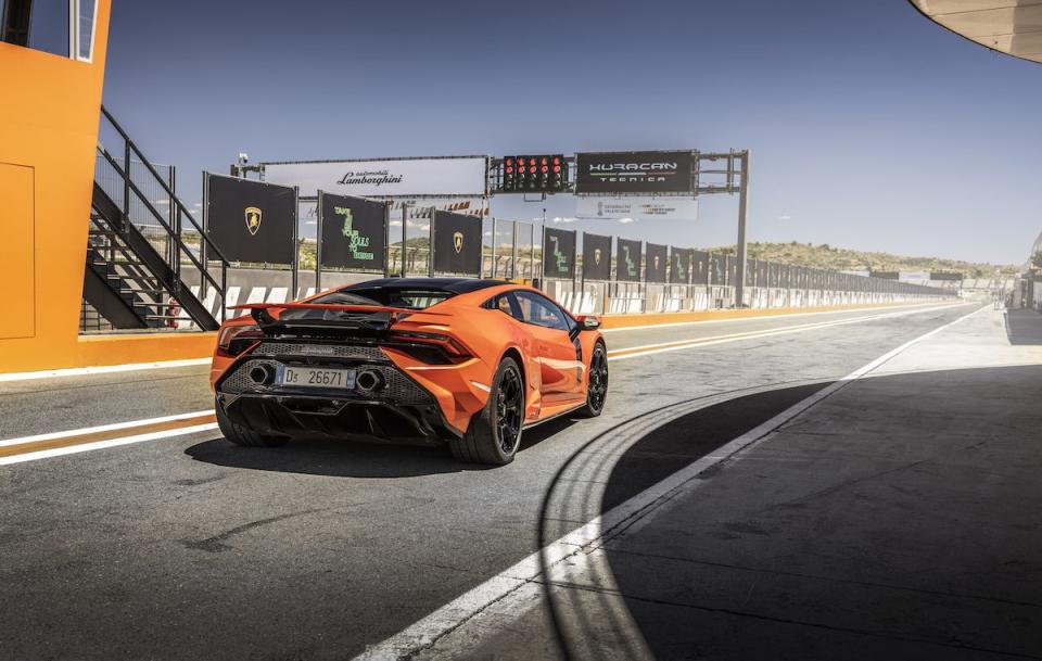 2023 Lamborghini Huracán Tecnica - Photos From Every Angle