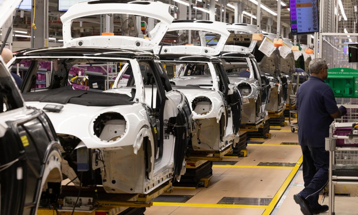 <span>The Mini Cooper and Countryman are affected by the brake recall as well as models including the BMW X1, X2 and X5 and Rolls-Royce Sceptre.</span><span>Photograph: Graeme Robertson/The Guardian</span>