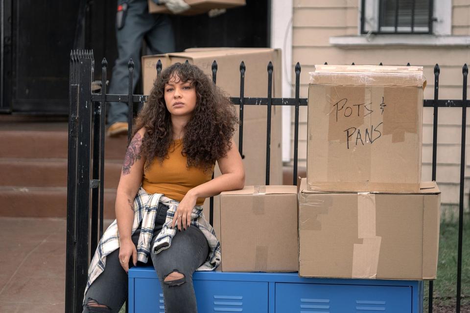 Ashleys (Jasmine Cephas Jones) Leben wird auf den Kopf gestellt, als ihr Partner ins Gefängnis muss. (Bild: 2020 Starz Entertainment)