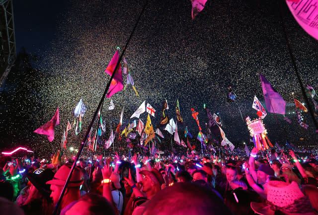 Festival in Glastonbury: Michael J. Fox rockt mit Coldplay - und Tom Cruise schaut zu