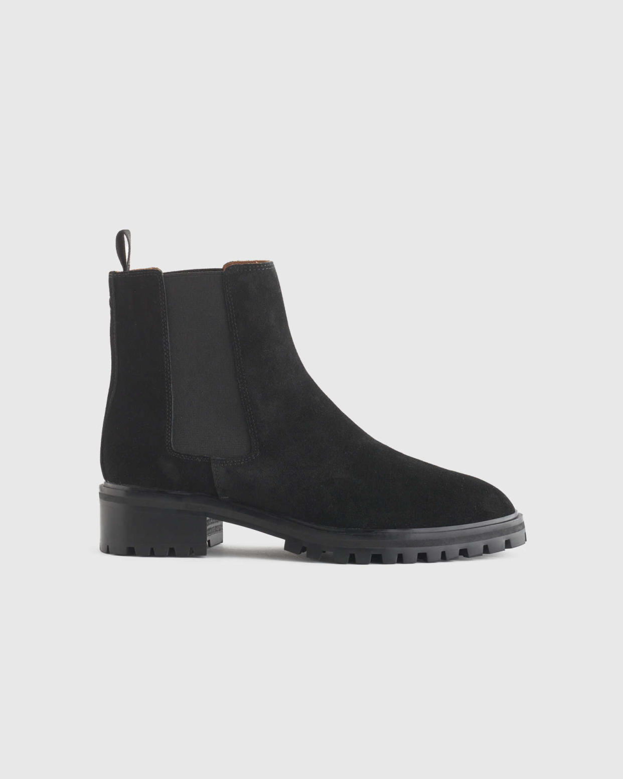 <p><a href="https://go.redirectingat.com?id=74968X1596630&url=https%3A%2F%2Fwww.quince.com%2Fwomen%2Fwomen-s-italian-leather-chelsea-boots&sref=https%3A%2F%2Fwww.cosmopolitan.com%2Fstyle-beauty%2Ffashion%2Fg46651630%2Fquince-review%2F" rel="nofollow noopener" target="_blank" data-ylk="slk:Shop Now;elm:context_link;itc:0;sec:content-canvas" class="link rapid-noclick-resp">Shop Now</a></p><p>Italian Suede Chelsea Boot</p><p>quince.com</p><p>$99.90</p>