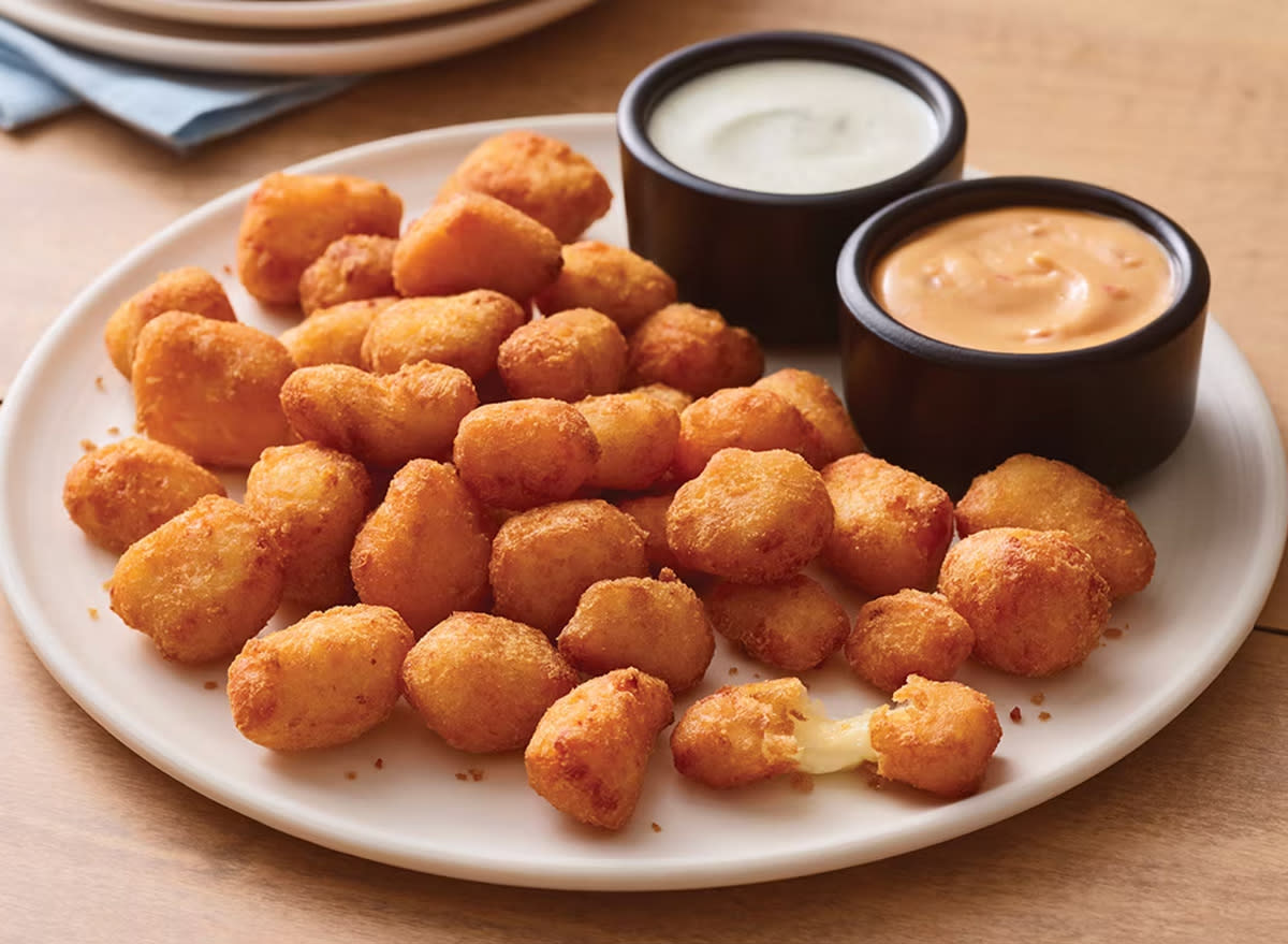 Applebee's Crispy Cheese Bites