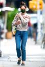 <p>Katie Holmes looks casual while stepping out on Thanksgiving in N.Y.C.</p>