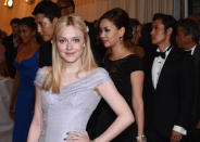 Jung Woo Sung, Go So Young, and Lee Byung Hun Shine Behind Dakota Fanning