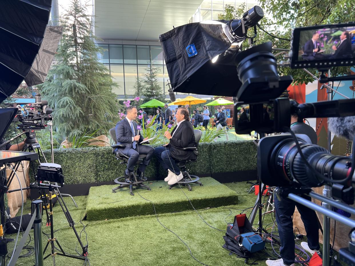 Yahoo Finance speaks with Salesforce CEO Marc Benioff at Dreamforce 2022.