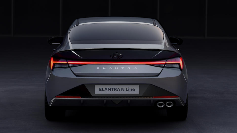 ELANTRA_N Line_REAR.jpg