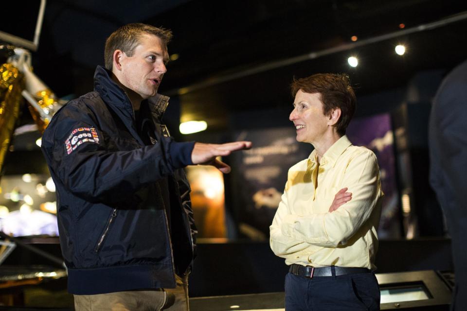 The first British astronaut in space Helen Sharman (R) (Photo by Jack Taylor/Getty Images)