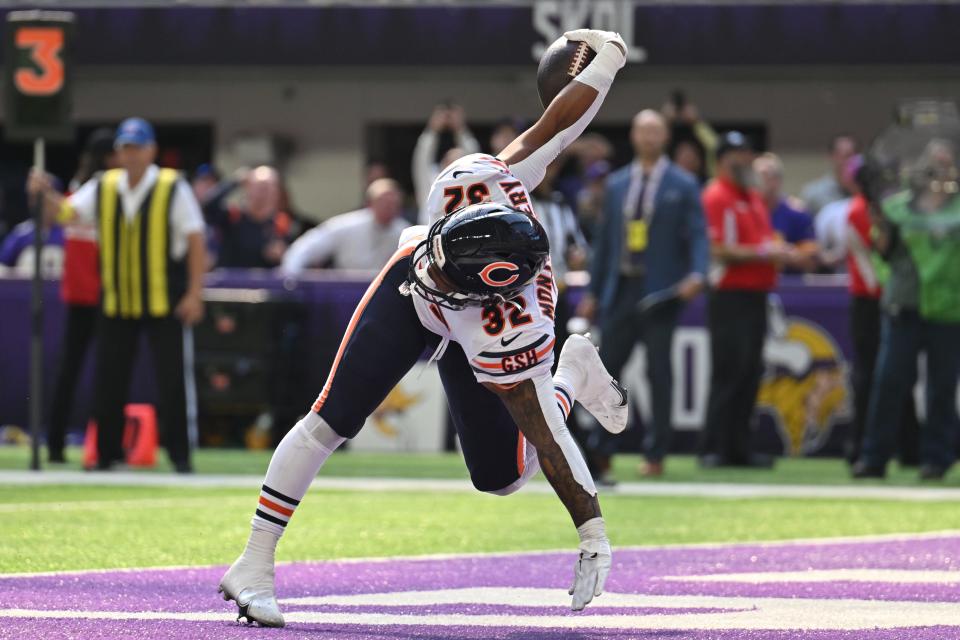 Will David Montgomery and the Chicago Bears beat the Washington Commanders on Thursday Night Football in NFL Week 6?