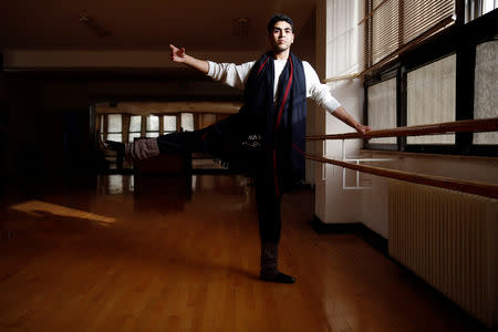 Jordanian ballet dancer Rabee Shrouf, attends training class in Amman, Jordan, November 29, 2018. REUTERS/Muhammad Hamed