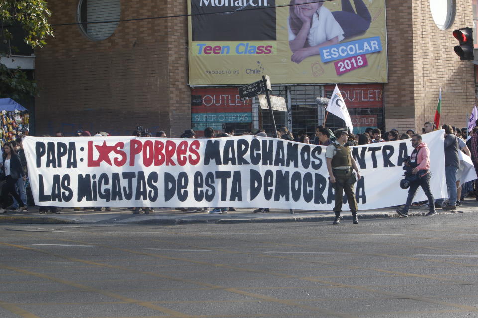 (FOTOS) El recibimiento que le han dado al Papa en Chile