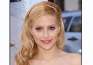 <p>L’actrice américaine est décédée à Los Angeles en décembre 2009 suite à une overdose médicamenteuse, principalement des antidépresseurs. Contrairement au reste du casting, Brittany Murphy avait commencé à consolider sa carrière à Hollywood en alternant comédies romantiques et drames psychologiques. On se souvient d’elle dans « Une vie volée » aux côtés de Winona Ryder et Angelina Jolie ou encore dans « Pas un mot » avec Michael Douglas.</p><br><br><a href="https://www.elle.fr/Loisirs/Cinema/Dossiers/clueless#xtor=AL-541" rel="nofollow noopener" target="_blank" data-ylk="slk:Voir la suite des photos sur ELLE.fr;elm:context_link;itc:0;sec:content-canvas" class="link ">Voir la suite des photos sur ELLE.fr</a><br><h3> A lire aussi </h3><ul><li><a href="https://www.elle.fr/Loisirs/Series/Netflix-voici-les-nouveautes-films-et-series-qui-debarquent-en-septembre-2022-4045771#xtor=AL-541" rel="nofollow noopener" target="_blank" data-ylk="slk:Netflix : voici les nouveautés films et séries qui débarquent en septembre 2022;elm:context_link;itc:0;sec:content-canvas" class="link ">Netflix : voici les nouveautés films et séries qui débarquent en septembre 2022</a></li><li><a href="https://www.elle.fr/Loisirs/Cinema/News/Clueless-Alicia-Silverstone-devoile-des-photos-inedites-du-film-culte-25-ans-apres-3921096#xtor=AL-541" rel="nofollow noopener" target="_blank" data-ylk="slk:Clueless : Alicia Silverstone dévoile des photos inédites du film culte, 25 ans après;elm:context_link;itc:0;sec:content-canvas" class="link ">Clueless : Alicia Silverstone dévoile des photos inédites du film culte, 25 ans après </a></li><li><a href="https://www.elle.fr/Loisirs/Cinema/News/Clueless-la-comedie-culte-des-annee-90-va-avoir-droit-a-un-reboot-3733222#xtor=AL-541" rel="nofollow noopener" target="_blank" data-ylk="slk:« Clueless » : la comédie culte des années 90 va avoir droit à un reboot;elm:context_link;itc:0;sec:content-canvas" class="link ">« Clueless » : la comédie culte des années 90 va avoir droit à un reboot</a></li><li><a href="https://www.elle.fr/Loisirs/News/Clueless-le-film-des-annees-90-adapte-en-comedie-musicale-2963432#xtor=AL-541" rel="nofollow noopener" target="_blank" data-ylk="slk:Clueless : le film des années 90 adapté en comédie musicale;elm:context_link;itc:0;sec:content-canvas" class="link ">Clueless : le film des années 90 adapté en comédie musicale</a></li><li><a href="https://www.elle.fr/Astro/Horoscope/Quotidien#xtor=AL-541" rel="nofollow noopener" target="_blank" data-ylk="slk:Consultez votre horoscope sur ELLE;elm:context_link;itc:0;sec:content-canvas" class="link ">Consultez votre horoscope sur ELLE</a></li></ul>