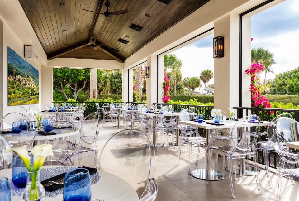 Wedged between the Tideline resort and Lake Worth Beach, Acqua Cafe has views of the Atlantic Ocean.