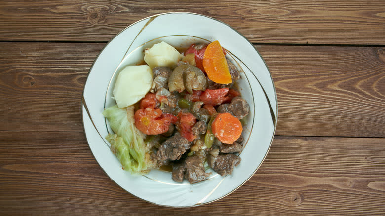 bosnian pot traditional dish