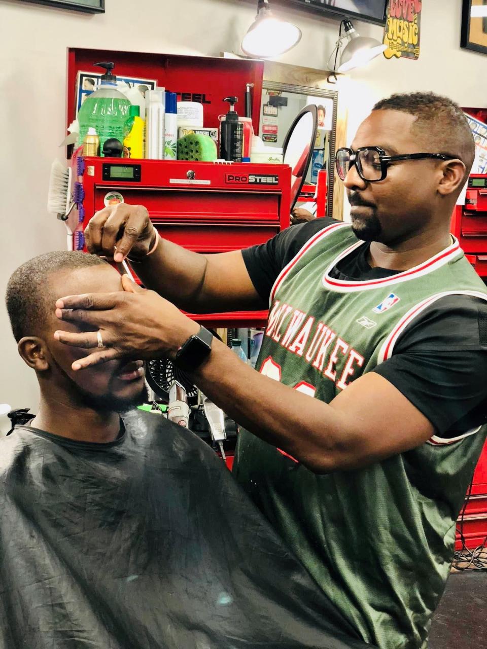 Antonio Daniels, a former Milwaukeean who now lives in Georgia, has been cutting hair in the Atlanta area for over a decade.
Daniels said barbers don’t get paid according to how they should get paid, so he would like to see the price of haircuts go up.