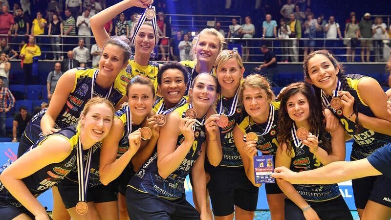 Las jugadoras del Imoco Conegliano en 2018. (Foto de Alex Nicodim/Agencia Anadolu/Getty Images)