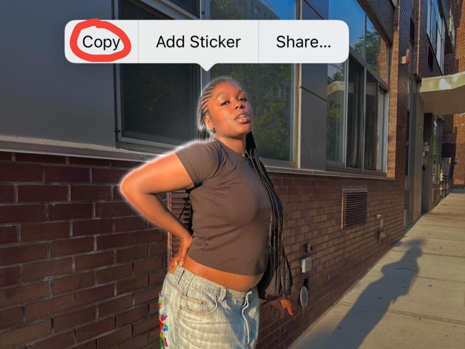 Jordan Hart posing with the "copy" button above her