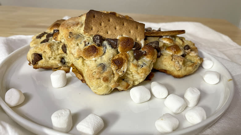 baked s'mores scones